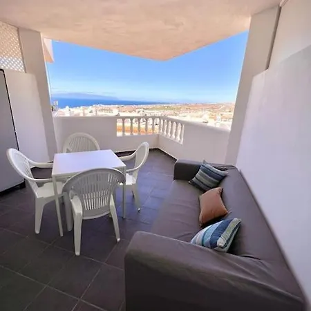 Rockin' View - 2 Bedroom Great Terrace, Parking, Pool Costa Adeje (Tenerife)