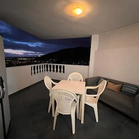 Rockin' View - 2 Bedroom Great Terrace, Parking, Pool Apartment Costa Adeje (Tenerife)