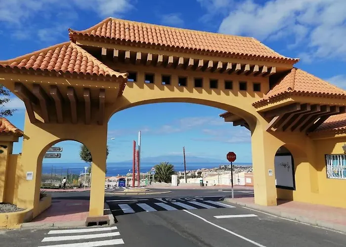 Rockin' View - 2 Bedroom Great Terrace, Parking, Pool Apartamento *