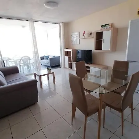 Rockin' View - 2 Bedroom Great Terrace, Parking, Pool Appartement