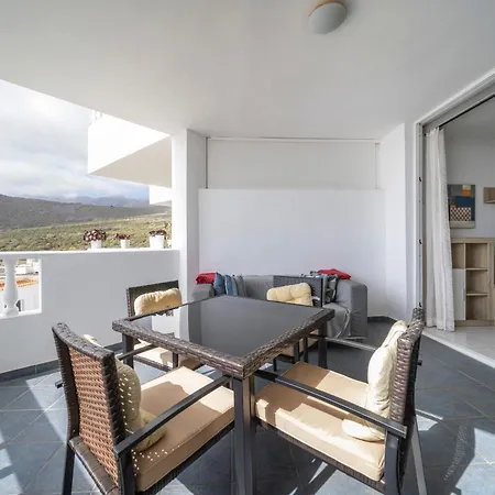 Rockin' View - 2 Bedroom Great Terrace, Parking, Pool Appartement *
