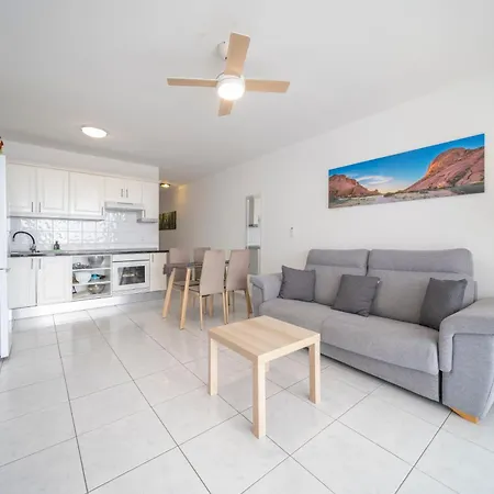 Rockin' View - 2 Bedroom Great Terrace, Parking, Pool Appartement