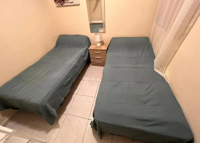 Rockin' View - 2 Bedroom Great Terrace, Parking, Pool